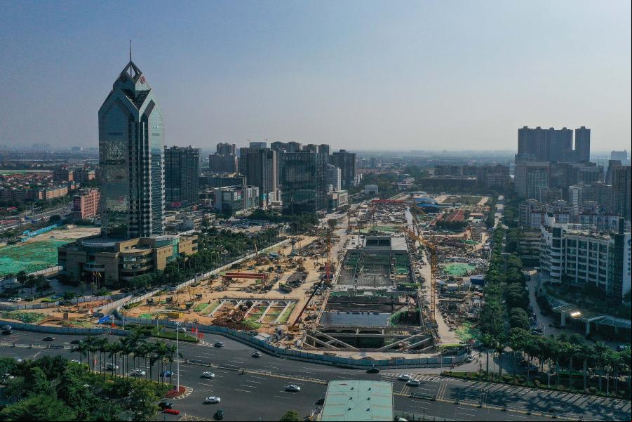 Inversión de China en transporte sube 8,9 % en período enero-octubre