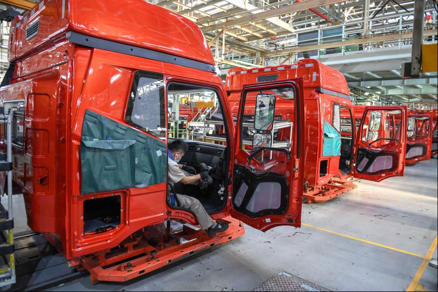 Producción industrial de China crece 9,8 % en abril